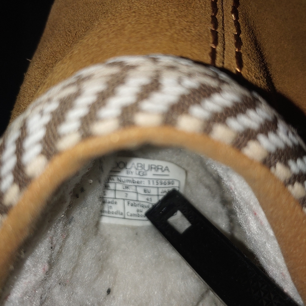 Koolaburra Ugg Slippers - Picture 4 of 5